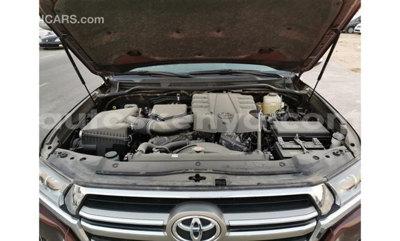 Nunua Imported Toyota Land Cruiser Nyekundu Gari ndani ya Import - Dubai nchini Kati Kenya Nunua Imported Toyota Land Cruiser Nyekundu Gari ndani ya Import - Dubai nchini Kati Kenya