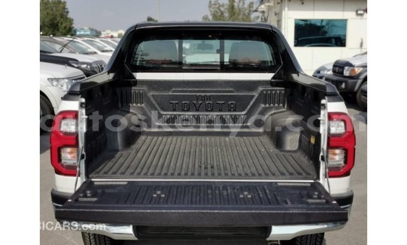 Buy Import Toyota Hilux White Car in Import - Dubai in Central Kenya Buy Import Toyota Hilux White Car in Import - Dubai in Central Kenya