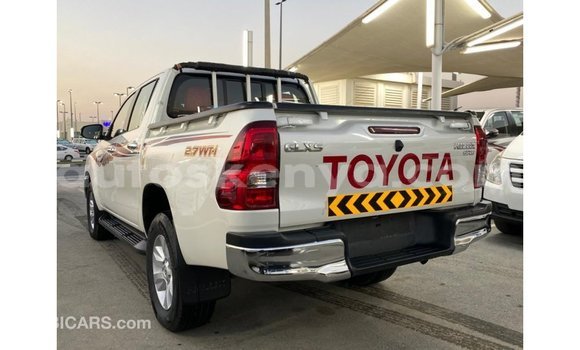 Buy Import Toyota Hilux White Car in Import - Dubai in Central Kenya Buy Import Toyota Hilux White Car in Import - Dubai in Central Kenya