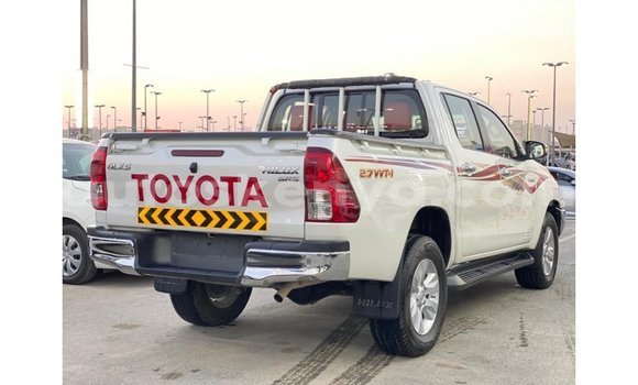 Buy Import Toyota Hilux White Car in Import - Dubai in Central Kenya Buy Import Toyota Hilux White Car in Import - Dubai in Central Kenya