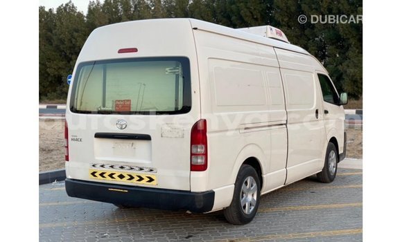 Buy Import Toyota Hiace White Car in Import - Dubai in Central Kenya Buy Import Toyota Hiace White Car in Import - Dubai in Central Kenya