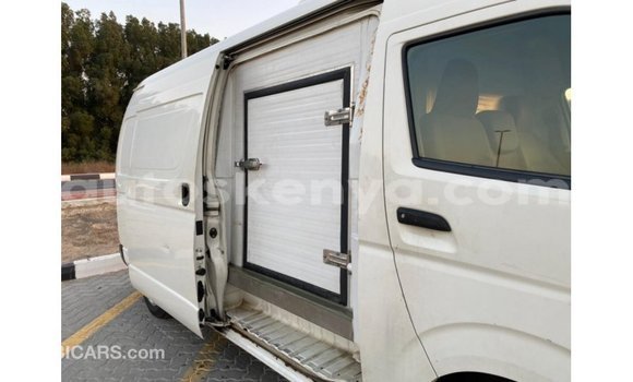 Buy Import Toyota Hiace White Car in Import - Dubai in Central Kenya Buy Import Toyota Hiace White Car in Import - Dubai in Central Kenya
