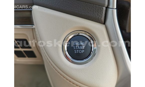 Imported Toyota Land Cruiser White Makiinaa iti Import - Dubai keessatti Central Kenya keessatti Imported Toyota Land Cruiser White Makiinaa iti Import - Dubai keessatti Central Kenya keessatti