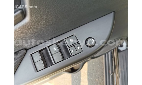 Nunua Imported Toyota Hilux Nyeusi Gari ndani ya Import - Dubai nchini Kati Kenya Nunua Imported Toyota Hilux Nyeusi Gari ndani ya Import - Dubai nchini Kati Kenya