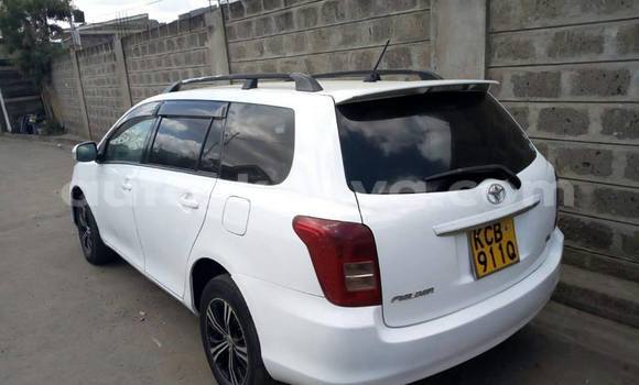 Oofamaa Toyota Fielder White Makiinaa iti Nairobi keessatti Nairobi keessatti Oofamaa Toyota Fielder White Makiinaa iti Nairobi keessatti Nairobi keessatti