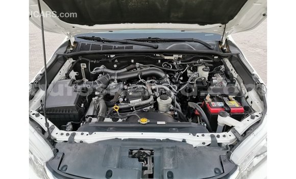 Nunua Imported Toyota Hilux Nyeupe Gari ndani ya Import - Dubai nchini Kati Kenya Nunua Imported Toyota Hilux Nyeupe Gari ndani ya Import - Dubai nchini Kati Kenya