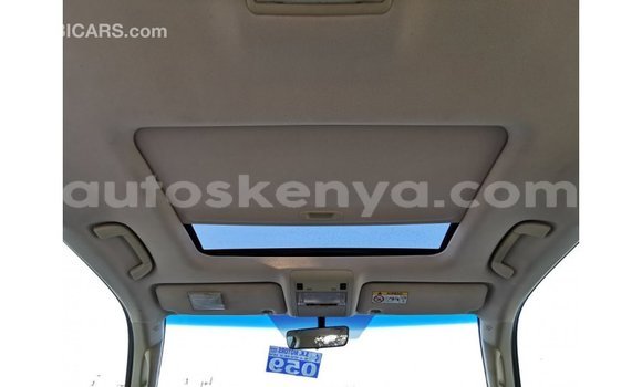 Imported Toyota Land Cruiser White Makiinaa iti Import - Dubai keessatti Central Kenya keessatti Imported Toyota Land Cruiser White Makiinaa iti Import - Dubai keessatti Central Kenya keessatti