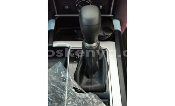 Imported Toyota Prado Black Makiinaa iti Import - Dubai keessatti Central Kenya keessatti Imported Toyota Prado Black Makiinaa iti Import - Dubai keessatti Central Kenya keessatti