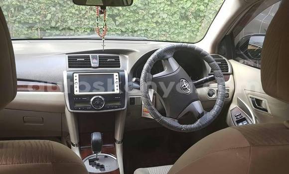 Oofamaa Toyota Premio Silver Makiinaa iti Nairobi keessatti Nairobi keessatti Oofamaa Toyota Premio Silver Makiinaa iti Nairobi keessatti Nairobi keessatti