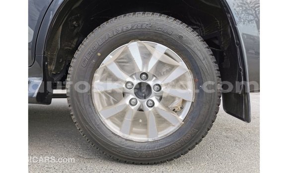 Nunua Imported Toyota Land Cruiser Nyingine Gari ndani ya Import - Dubai nchini Kati Kenya Nunua Imported Toyota Land Cruiser Nyingine Gari ndani ya Import - Dubai nchini Kati Kenya