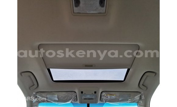 Imported Toyota Land Cruiser White Makiinaa iti Import - Dubai keessatti Central Kenya keessatti Imported Toyota Land Cruiser White Makiinaa iti Import - Dubai keessatti Central Kenya keessatti