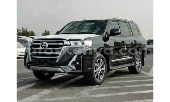 Imported Toyota Land Cruiser Black Makiinaa iti Import - Dubai keessatti Central Kenya keessatti Imported Toyota Land Cruiser Black Makiinaa iti Import - Dubai keessatti Central Kenya keessatti