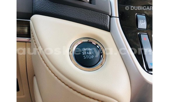 Nunua Imported Toyota Land Cruiser Nyeupe Gari ndani ya Import - Dubai nchini Kati Kenya Nunua Imported Toyota Land Cruiser Nyeupe Gari ndani ya Import - Dubai nchini Kati Kenya