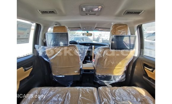 Buy Import Toyota Fortuner Black Car in Import - Dubai in Central Kenya Buy Import Toyota Fortuner Black Car in Import - Dubai in Central Kenya