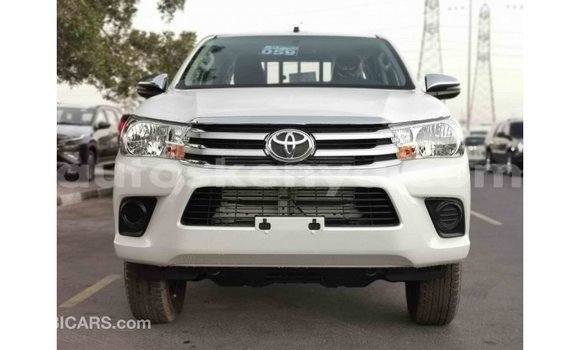 Buy Import Toyota Hilux White Car in Import - Dubai in Central Kenya Buy Import Toyota Hilux White Car in Import - Dubai in Central Kenya