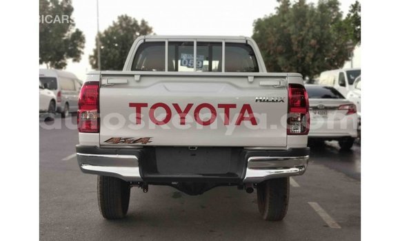 Buy Import Toyota Hilux White Car in Import - Dubai in Central Kenya Buy Import Toyota Hilux White Car in Import - Dubai in Central Kenya