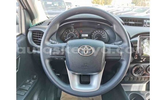 Buy Import Toyota Hilux White Car in Import - Dubai in Central Kenya Buy Import Toyota Hilux White Car in Import - Dubai in Central Kenya