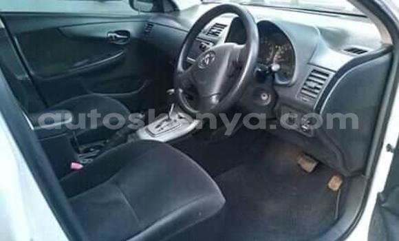 Oofamaa Toyota Fielder White Makiinaa iti Nairobi keessatti Nairobi keessatti Oofamaa Toyota Fielder White Makiinaa iti Nairobi keessatti Nairobi keessatti