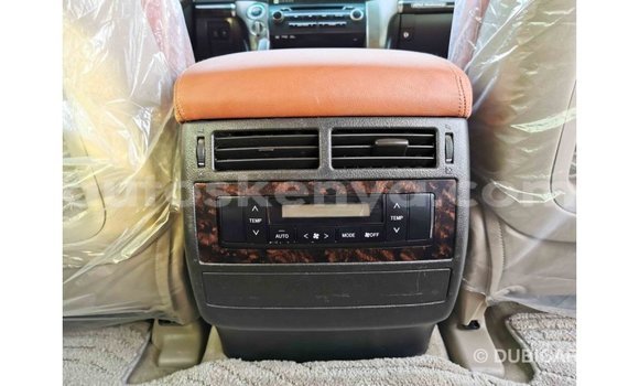 Imported Toyota Land Cruiser Black Makiinaa iti Import - Dubai keessatti Central Kenya keessatti Imported Toyota Land Cruiser Black Makiinaa iti Import - Dubai keessatti Central Kenya keessatti