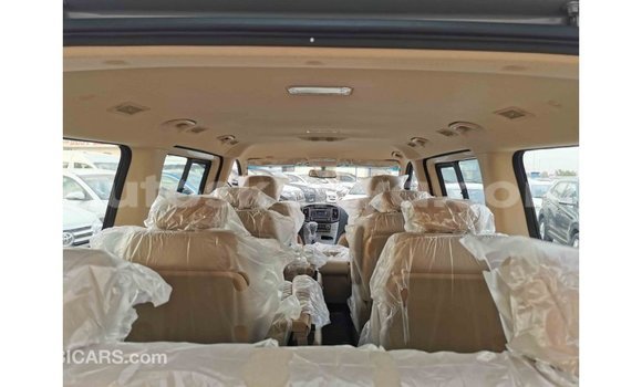 Nunua Imported Hyundai Chorus Nyingine Lori ndani ya Import - Dubai nchini Kati Kenya Nunua Imported Hyundai Chorus Nyingine Lori ndani ya Import - Dubai nchini Kati Kenya