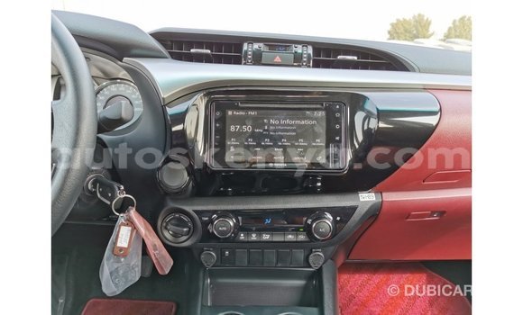 Buy Import Toyota Hilux White Car in Import - Dubai in Central Kenya Buy Import Toyota Hilux White Car in Import - Dubai in Central Kenya