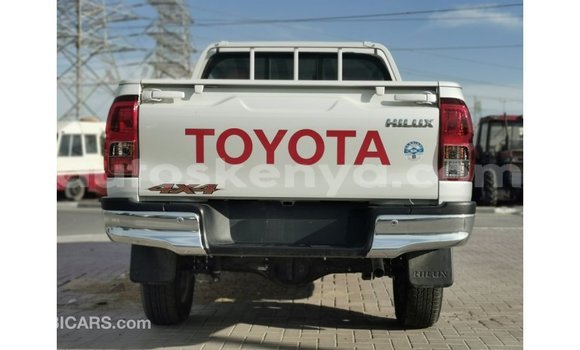 Nunua Imported Toyota Hilux Nyeupe Gari ndani ya Import - Dubai nchini Kati Kenya Nunua Imported Toyota Hilux Nyeupe Gari ndani ya Import - Dubai nchini Kati Kenya