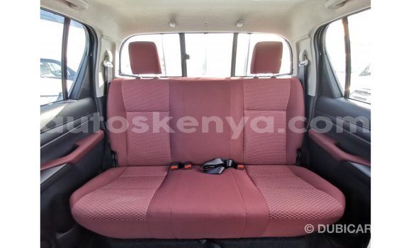 Nunua Imported Toyota Hilux Nyeupe Gari ndani ya Import - Dubai nchini Kati Kenya Nunua Imported Toyota Hilux Nyeupe Gari ndani ya Import - Dubai nchini Kati Kenya