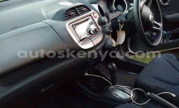 Oofamaa Honda Fit Silver Makiinaa iti Nairobi keessatti Nairobi keessatti Oofamaa Honda Fit Silver Makiinaa iti Nairobi keessatti Nairobi keessatti