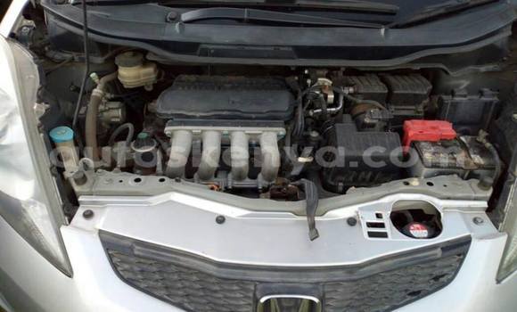 Oofamaa Honda Fit Silver Makiinaa iti Nairobi keessatti Nairobi keessatti Oofamaa Honda Fit Silver Makiinaa iti Nairobi keessatti Nairobi keessatti