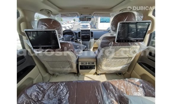 Nunua Imported Toyota Land Cruiser Nyeusi Gari ndani ya Import - Dubai nchini Kati Kenya Nunua Imported Toyota Land Cruiser Nyeusi Gari ndani ya Import - Dubai nchini Kati Kenya