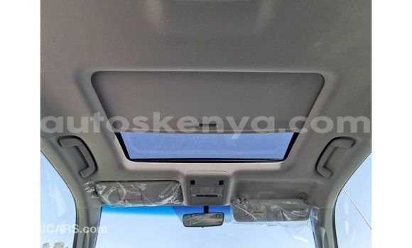 Imported Toyota Land Cruiser White Makiinaa iti Import - Dubai keessatti Central Kenya keessatti Imported Toyota Land Cruiser White Makiinaa iti Import - Dubai keessatti Central Kenya keessatti