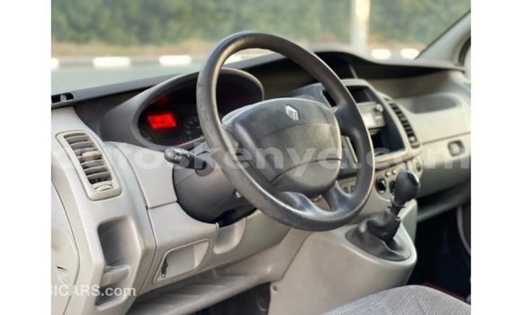 Imported Renault 6 White Makiinaa iti Import - Dubai keessatti Central Kenya keessatti Imported Renault 6 White Makiinaa iti Import - Dubai keessatti Central Kenya keessatti