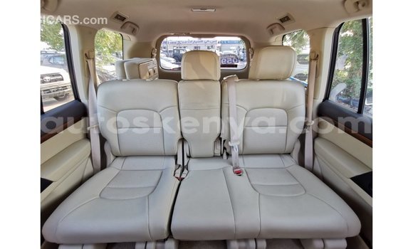 Buy Import Toyota Land Cruiser White Car in Import - Dubai in Central Kenya Buy Import Toyota Land Cruiser White Car in Import - Dubai in Central Kenya