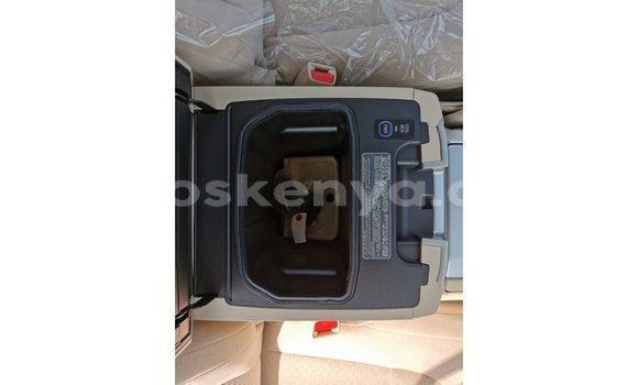 Buy Import Toyota Land Cruiser White Car in Import - Dubai in Central Kenya Buy Import Toyota Land Cruiser White Car in Import - Dubai in Central Kenya