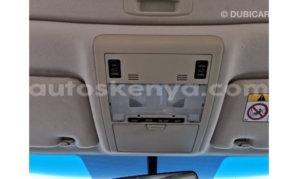 Buy Import Toyota Land Cruiser White Car in Import - Dubai in Central Kenya Buy Import Toyota Land Cruiser White Car in Import - Dubai in Central Kenya