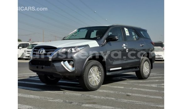 Nunua Imported Toyota Fortuner Nyingine Gari ndani ya Import - Dubai nchini Kati Kenya Nunua Imported Toyota Fortuner Nyingine Gari ndani ya Import - Dubai nchini Kati Kenya