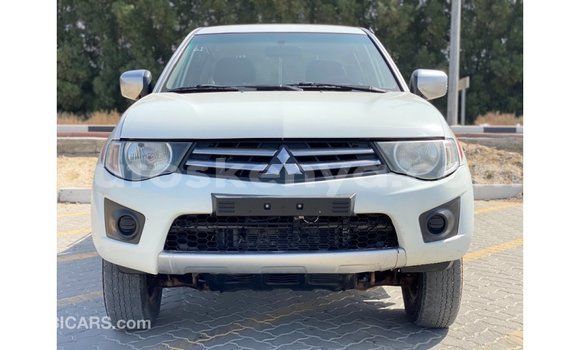 Buy Import Mitsubishi L200 White Car in Import - Dubai in Central Kenya Buy Import Mitsubishi L200 White Car in Import - Dubai in Central Kenya