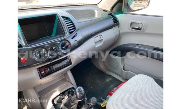 Buy Import Mitsubishi L200 White Car in Import - Dubai in Central Kenya Buy Import Mitsubishi L200 White Car in Import - Dubai in Central Kenya