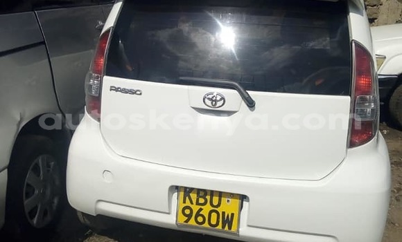 Oofamaa Toyota Passo White Makiinaa iti Nairobi keessatti Nairobi keessatti Oofamaa Toyota Passo White Makiinaa iti Nairobi keessatti Nairobi keessatti