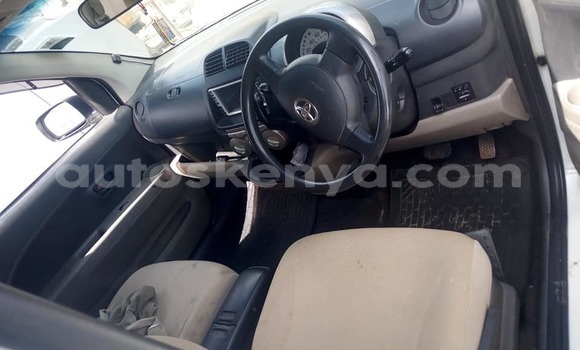 Oofamaa Toyota Passo White Makiinaa iti Nairobi keessatti Nairobi keessatti Oofamaa Toyota Passo White Makiinaa iti Nairobi keessatti Nairobi keessatti