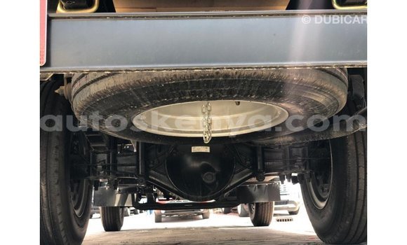 Nunua Imported Mitsubishi Carisma Nyeupe Gari ndani ya Import - Dubai nchini Kati Kenya Nunua Imported Mitsubishi Carisma Nyeupe Gari ndani ya Import - Dubai nchini Kati Kenya