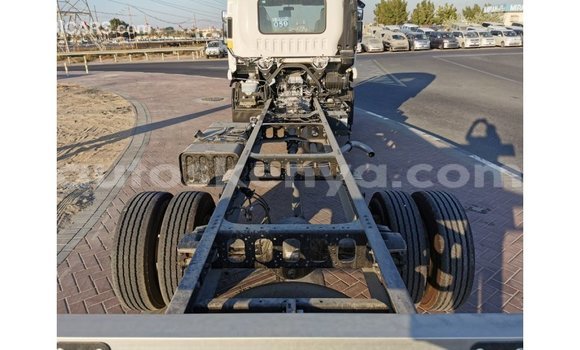 Buy Import Isuzu Bighorn White Truck in Import - Dubai in Central Kenya Buy Import Isuzu Bighorn White Truck in Import - Dubai in Central Kenya