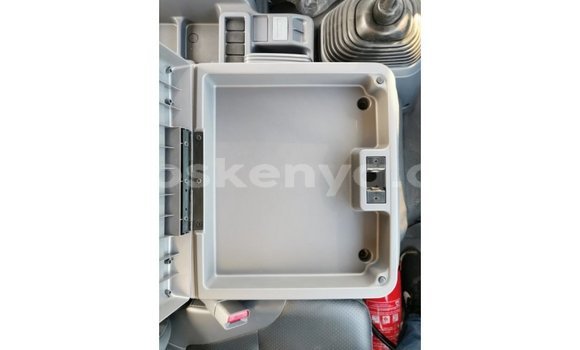 Buy Import Isuzu Bighorn White Truck in Import - Dubai in Central Kenya Buy Import Isuzu Bighorn White Truck in Import - Dubai in Central Kenya