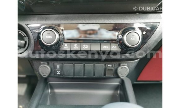 Nunua Imported Toyota Hilux Nyeupe Gari ndani ya Import - Dubai nchini Kati Kenya Nunua Imported Toyota Hilux Nyeupe Gari ndani ya Import - Dubai nchini Kati Kenya