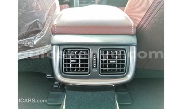 Nunua Imported Toyota Hilux Nyeupe Gari ndani ya Import - Dubai nchini Kati Kenya Nunua Imported Toyota Hilux Nyeupe Gari ndani ya Import - Dubai nchini Kati Kenya