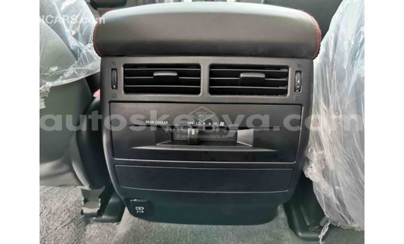Buy Import Toyota Land Cruiser Black Car in Import - Dubai in Central Kenya Buy Import Toyota Land Cruiser Black Car in Import - Dubai in Central Kenya