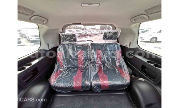 Buy Import Toyota Land Cruiser Black Car in Import - Dubai in Central Kenya Buy Import Toyota Land Cruiser Black Car in Import - Dubai in Central Kenya