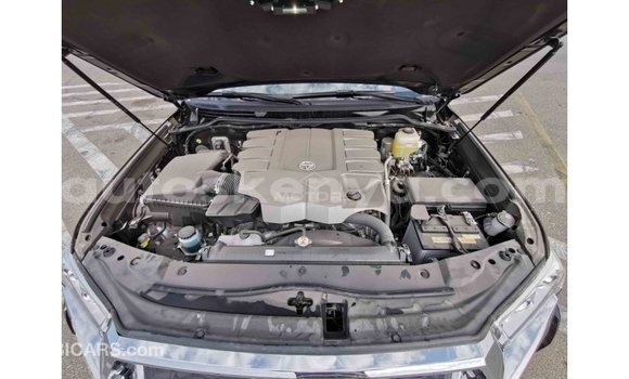 Buy Import Toyota Land Cruiser Black Car in Import - Dubai in Central Kenya Buy Import Toyota Land Cruiser Black Car in Import - Dubai in Central Kenya