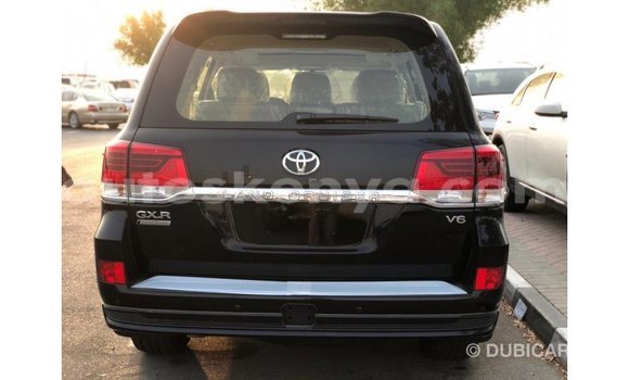 Buy Import Toyota Land Cruiser Black Car in Import - Dubai in Central Kenya Buy Import Toyota Land Cruiser Black Car in Import - Dubai in Central Kenya
