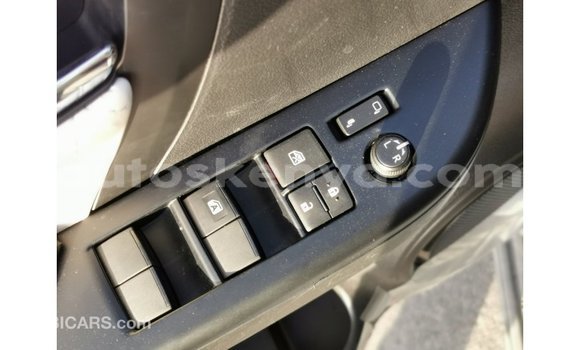 Nunua Imported Toyota Fortuner Nyeusi Gari ndani ya Import - Dubai nchini Kati Kenya Nunua Imported Toyota Fortuner Nyeusi Gari ndani ya Import - Dubai nchini Kati Kenya